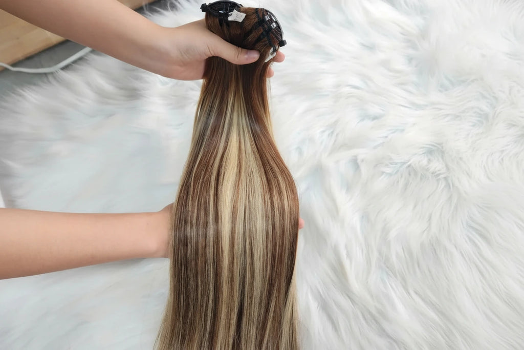 Rooted Caramel & Blonde Air Touch